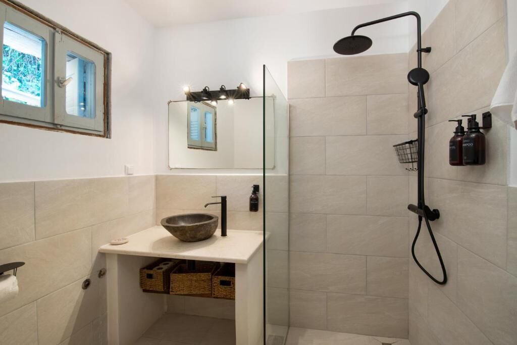 Photo of Bathroom in Makratika