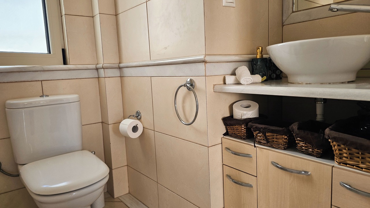 Photo of Bathroom in Maleme