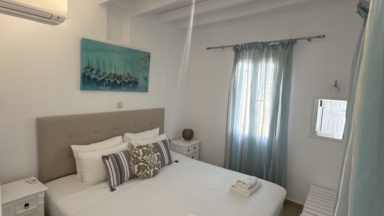 Photo of Bedroom in Ornos