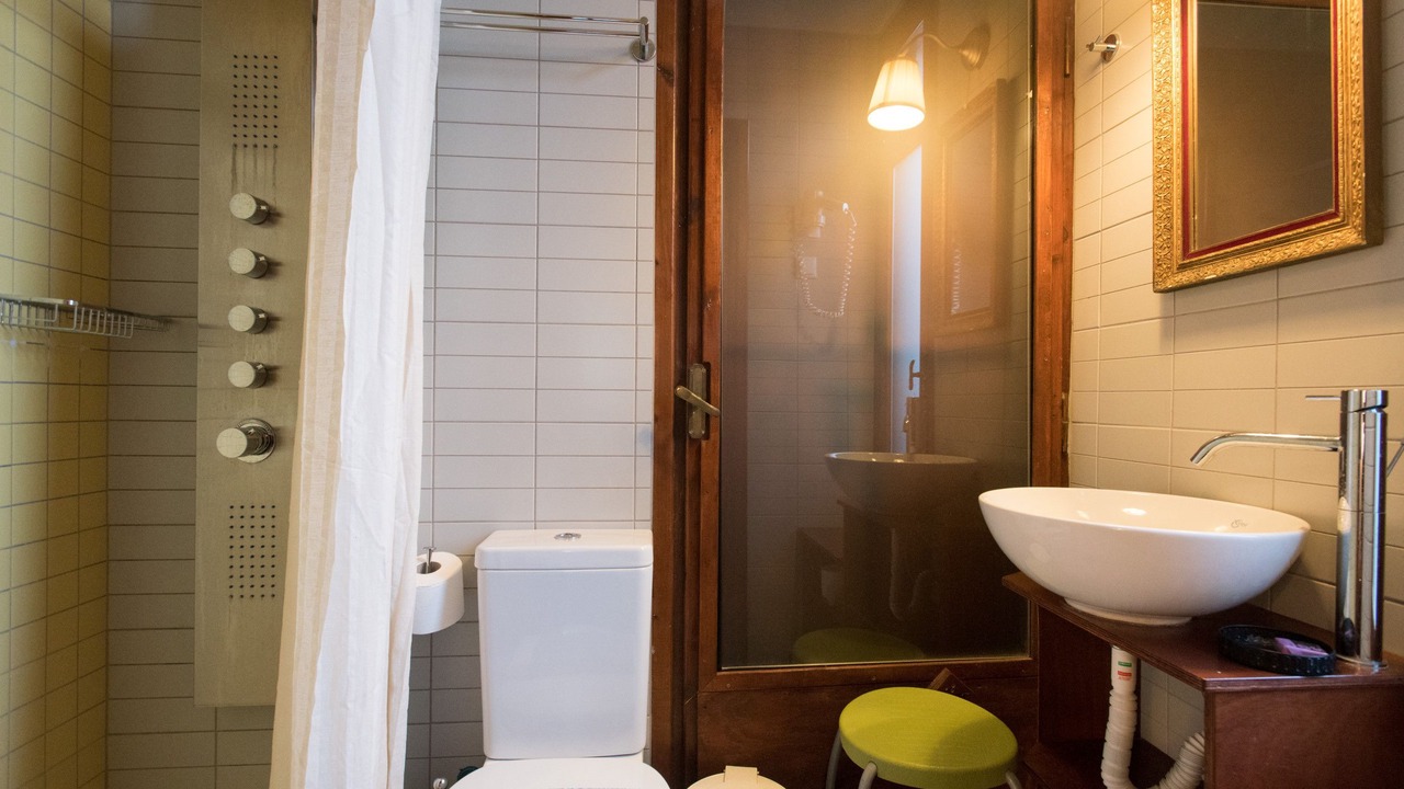 Photo of Bathroom in Platanias Town