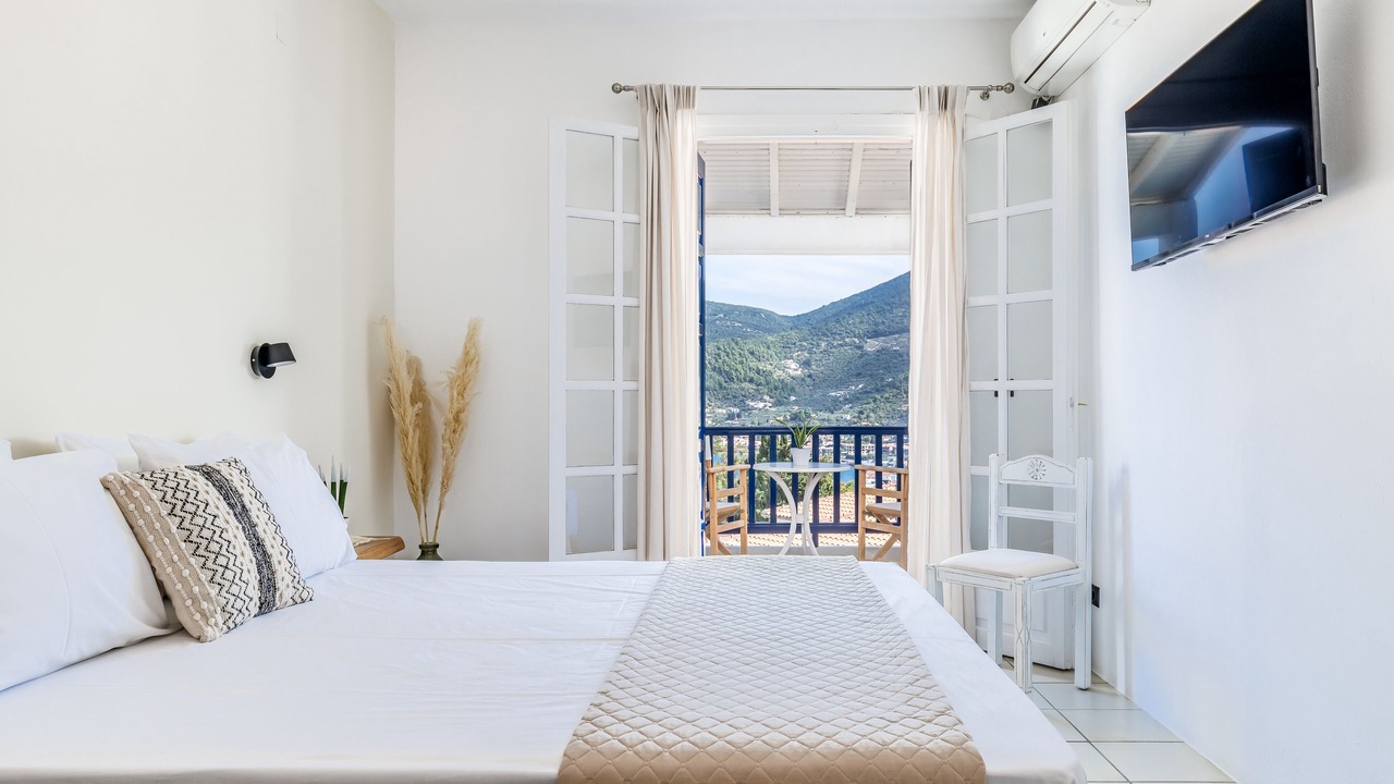 Photo of Bedroom in Skopelos Town