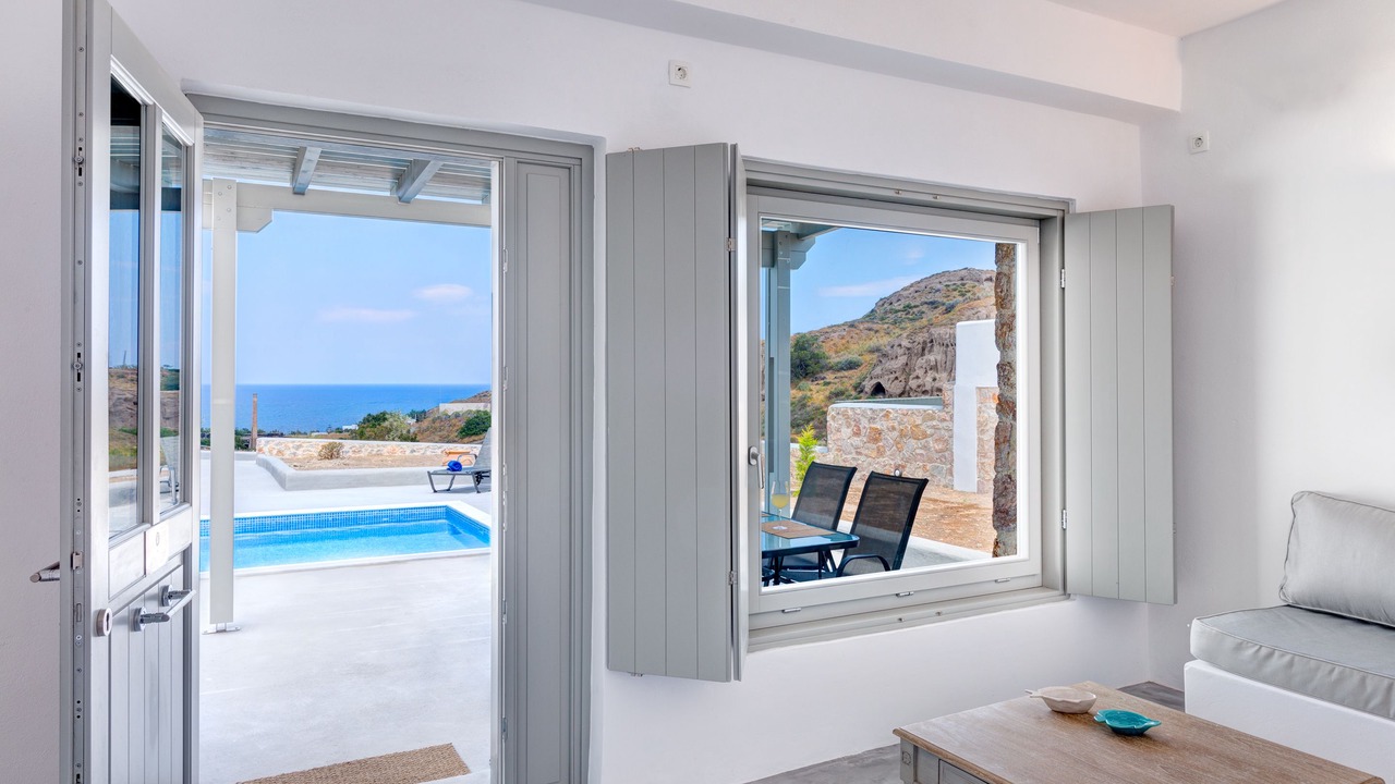 Photo of Bedroom in Exo Gialos
