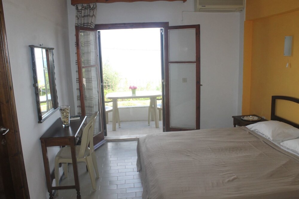 Photo of Bedroom in Perama