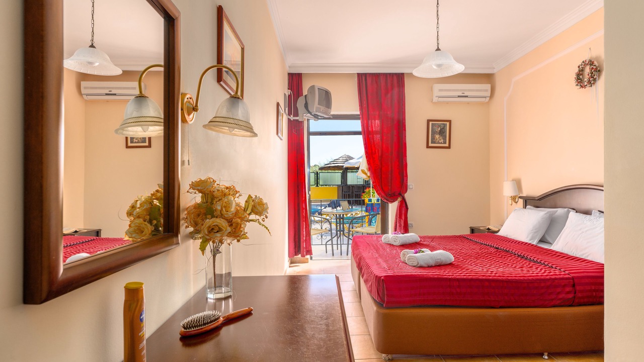 Photo of Bedroom in Ipsos