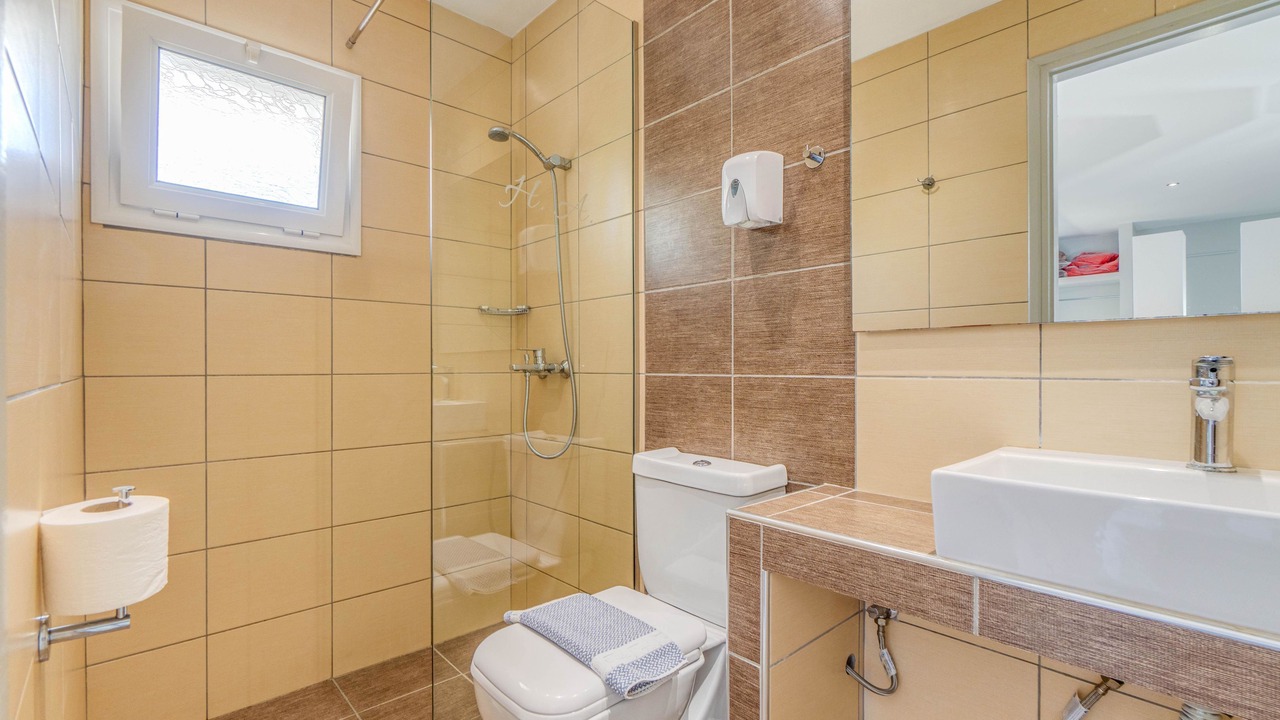 Photo of Bathroom in Tzavros