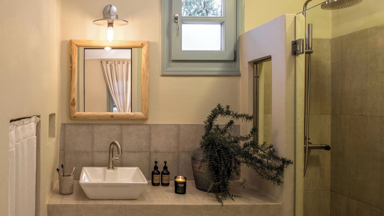 Photo of Bathroom in Platis Gialos