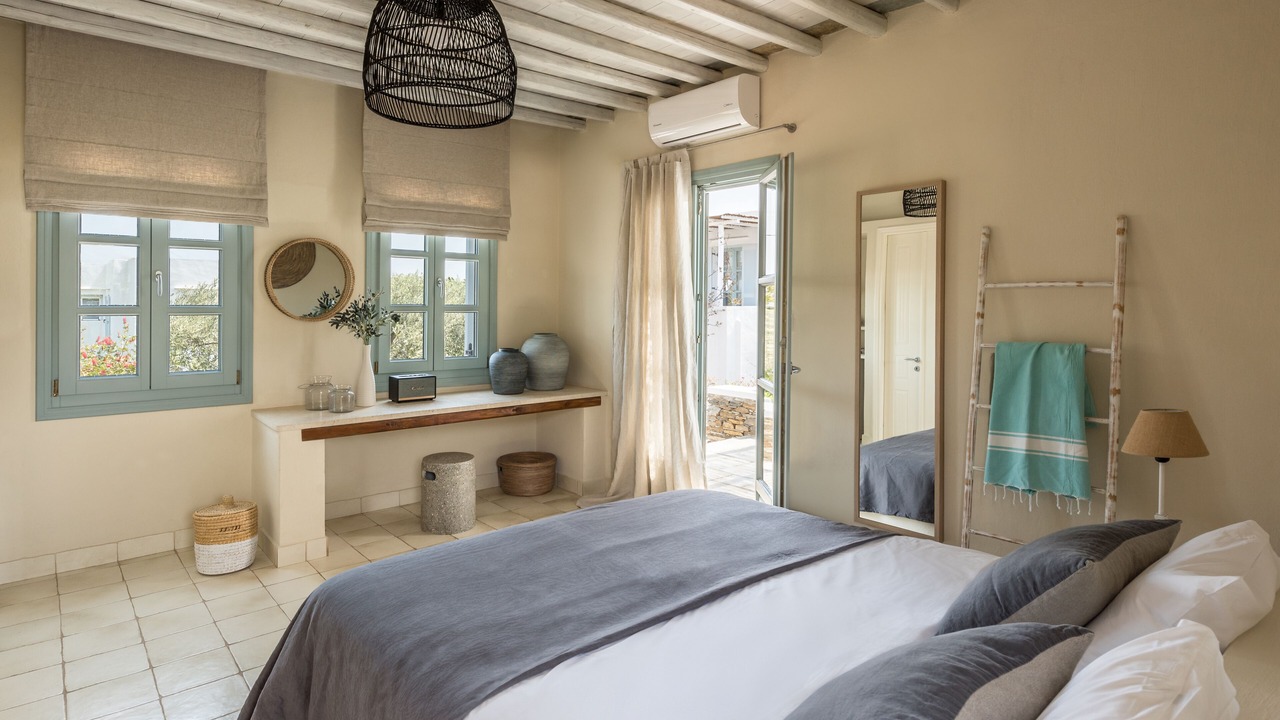 Photo of Bedroom in Platis Gialos
