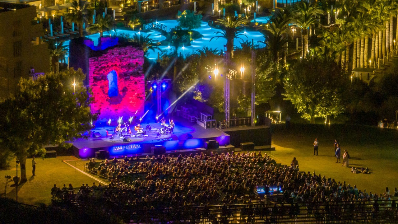 Photo of Outdoor in Sane