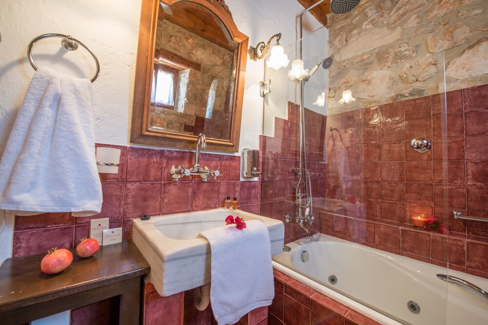 Photo of Bathroom in Varvara
