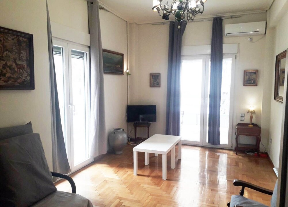 Photo of Bedroom in Exarhia