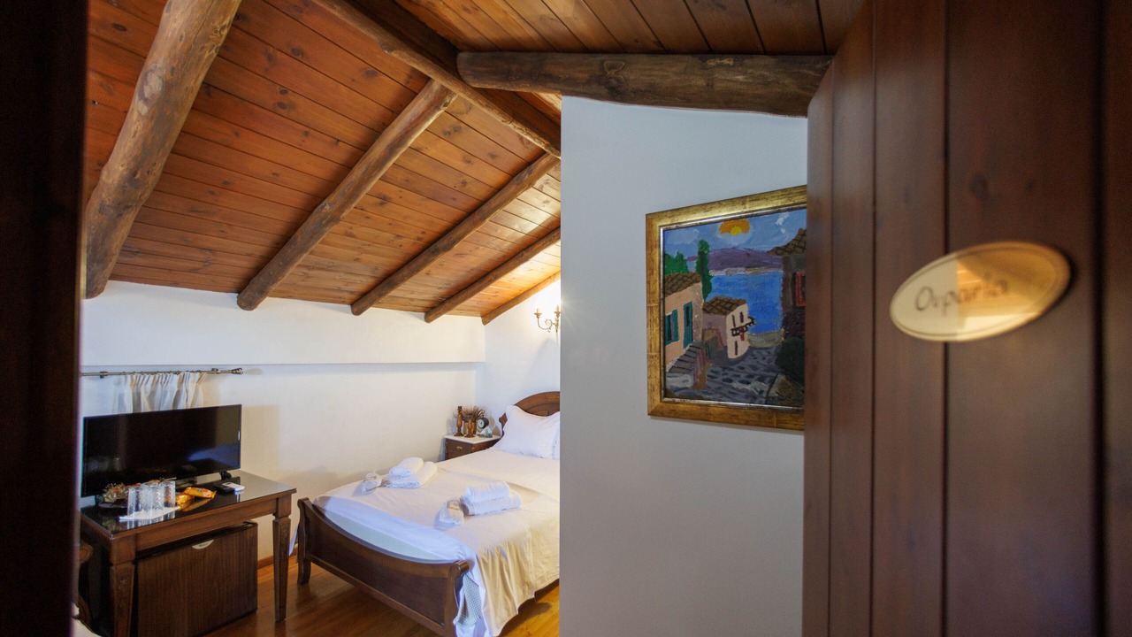 Photo of Bedroom in Omales