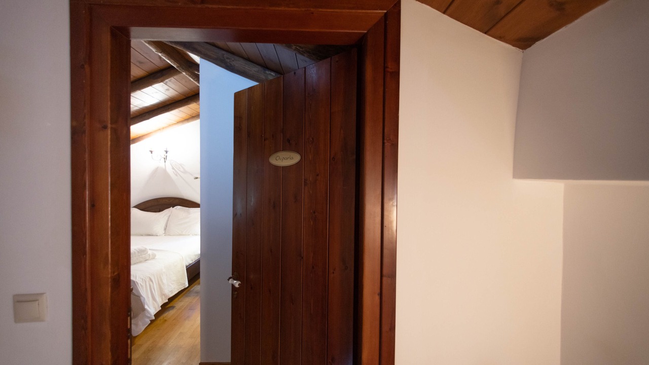 Photo of Bedroom in Omales
