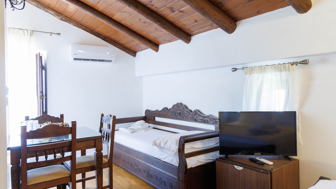 Photo of Bedroom in Omales