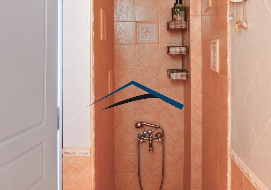 Photo of Bathroom in Kea