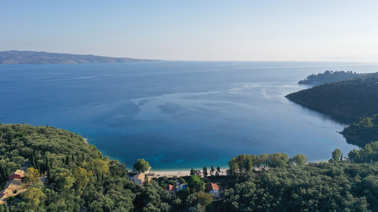Photo of Outdoor in Petaleia