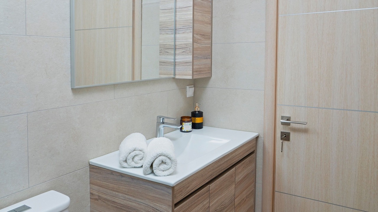 Photo of Bathroom in Petaleia