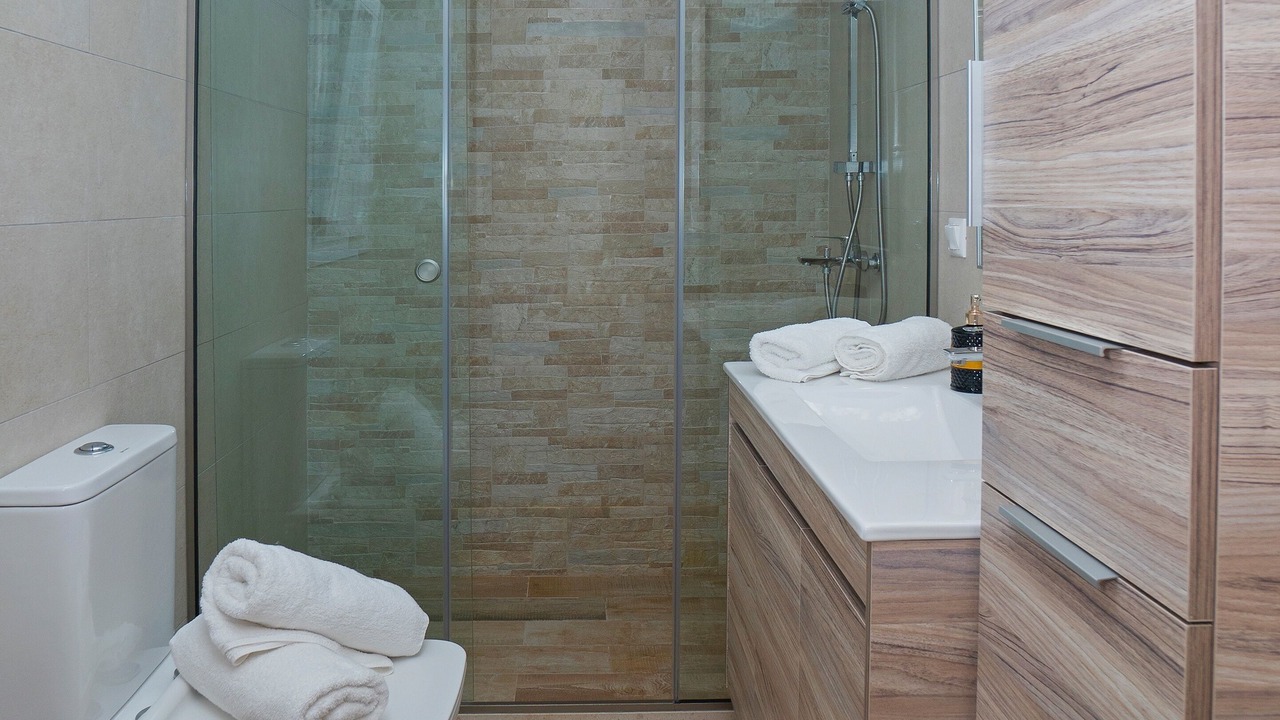 Photo of Bathroom in Petaleia