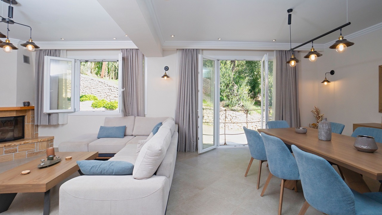 Photo of Livingroom in Petaleia