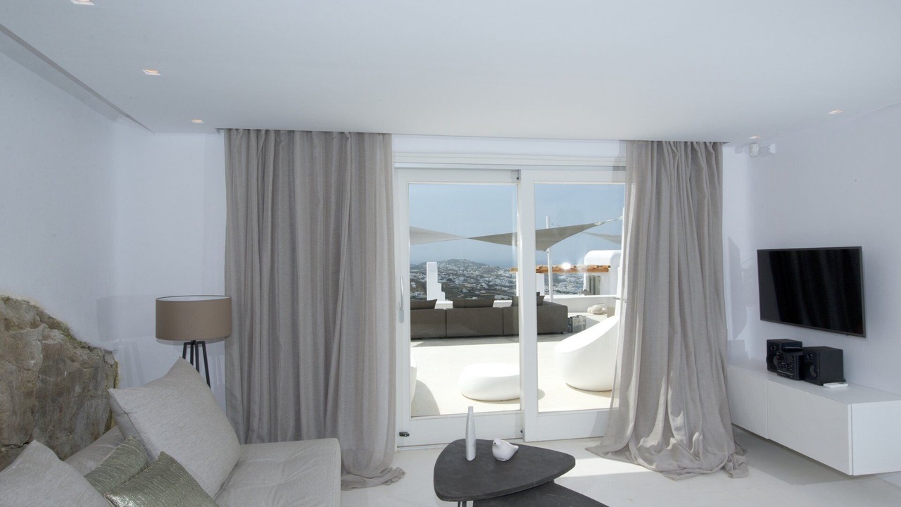 Photo of Livingroom in Tourlos