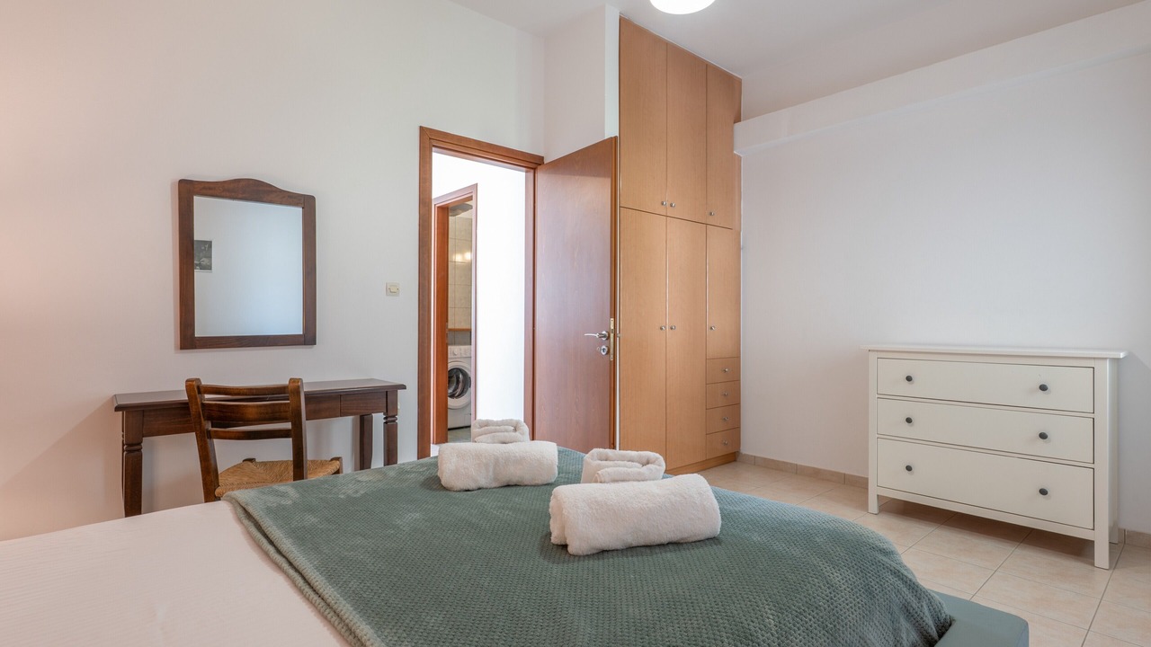 Photo of Bedroom in Mirtos
