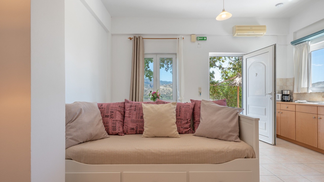 Photo of Livingroom in Mirtos