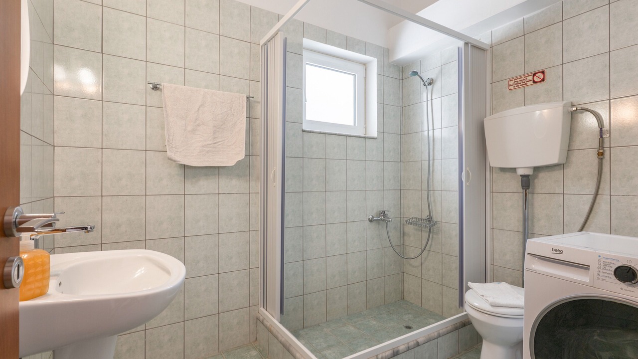 Photo of Bathroom in Mirtos