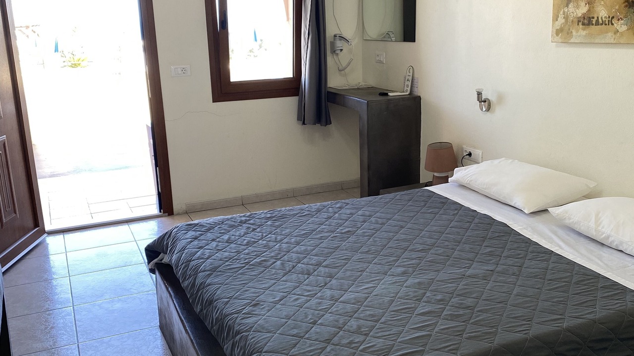 Photo of Bedroom in Fira