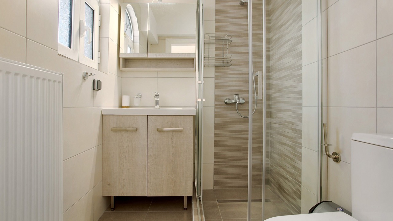 Photo of Bathroom in Alikanas