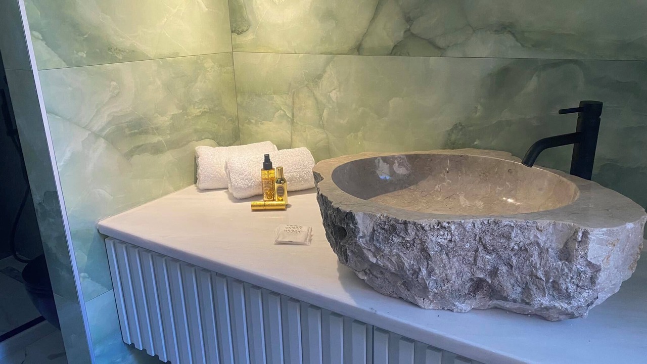 Photo of Bathroom in Minoa Pediada