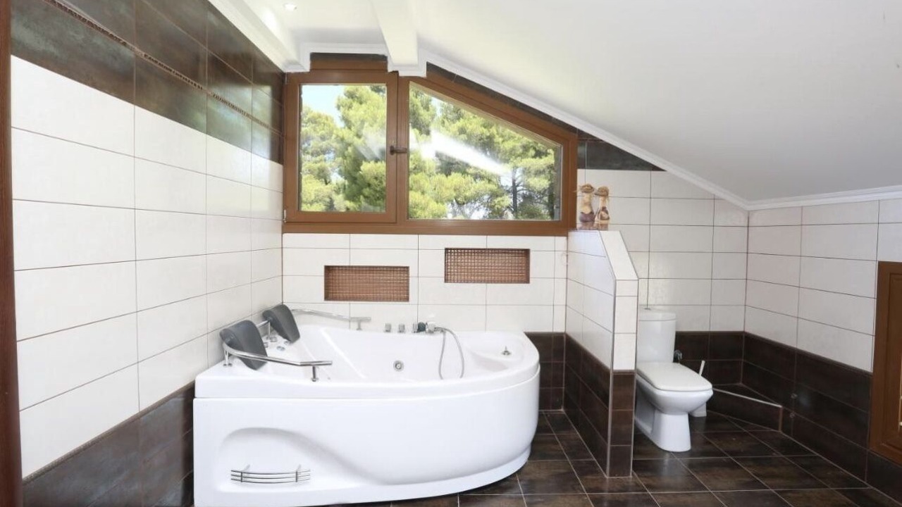 Photo of Bathroom in Paliouri