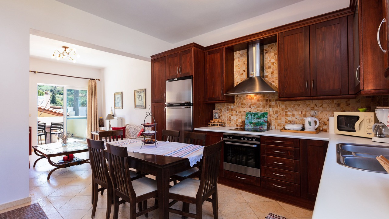 Photo of Kitchen in Lefkogeia