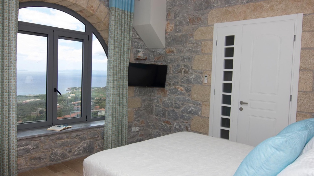 Photo of Bedroom in Lefktron