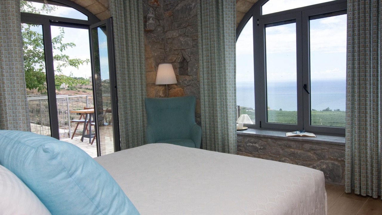 Photo of Bedroom in Lefktron