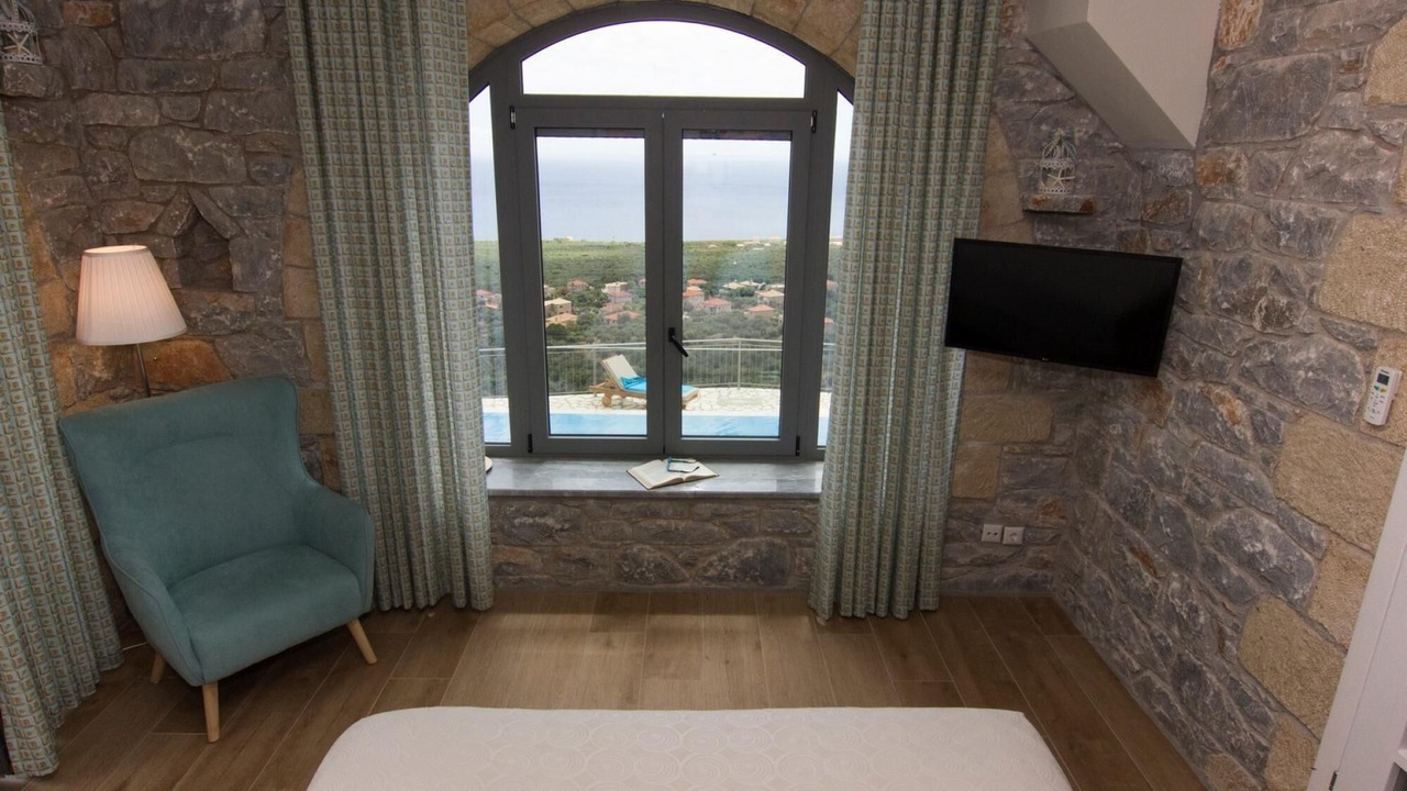 Photo of Bedroom in Lefktron