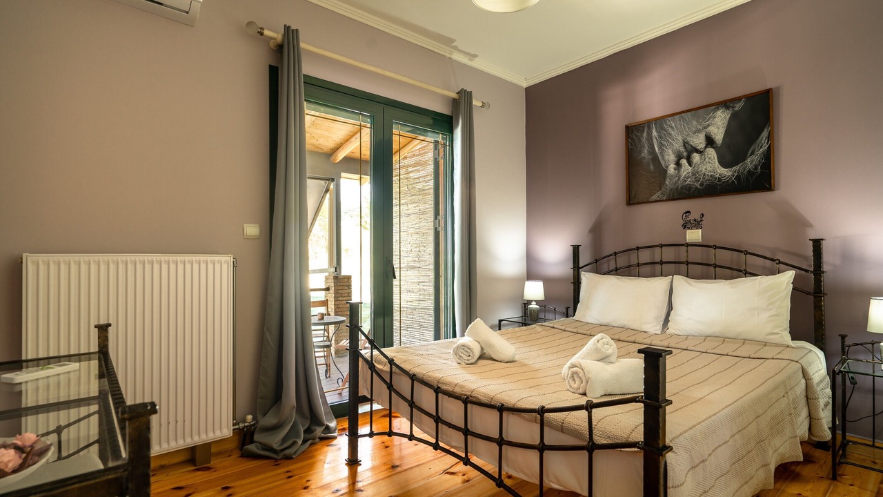 Photo of Bedroom in Skala