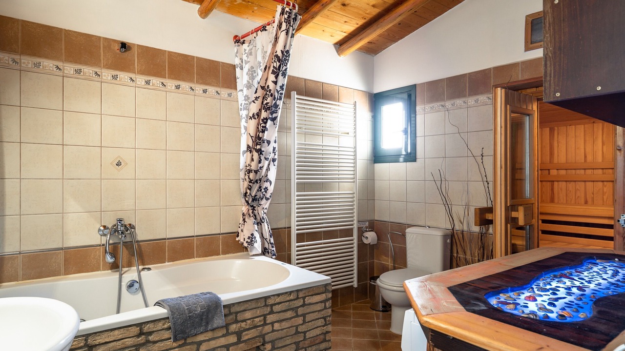 Photo of Bathroom in Skala