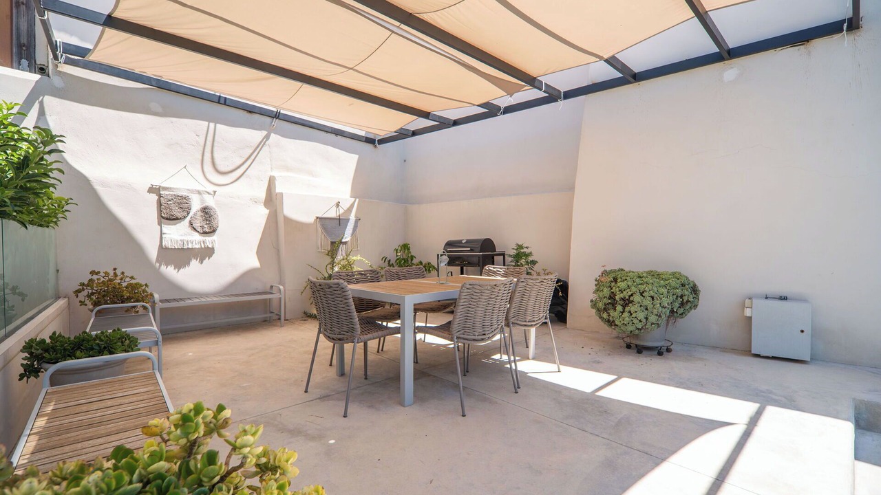 Photo of Patio Balcony in Nipos