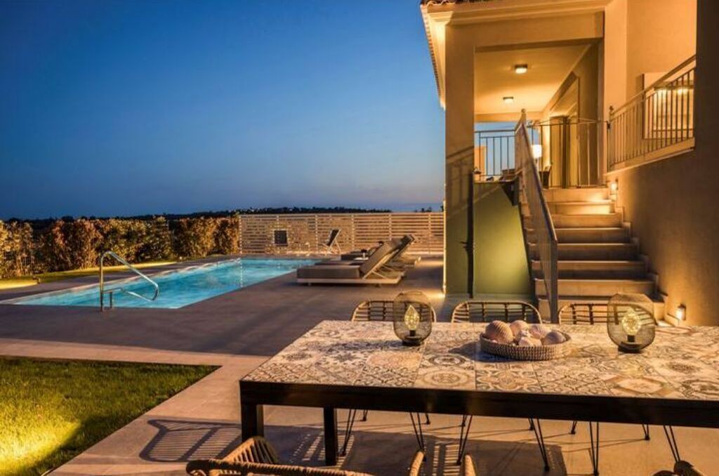 Photo of Outdoor in Karavados
