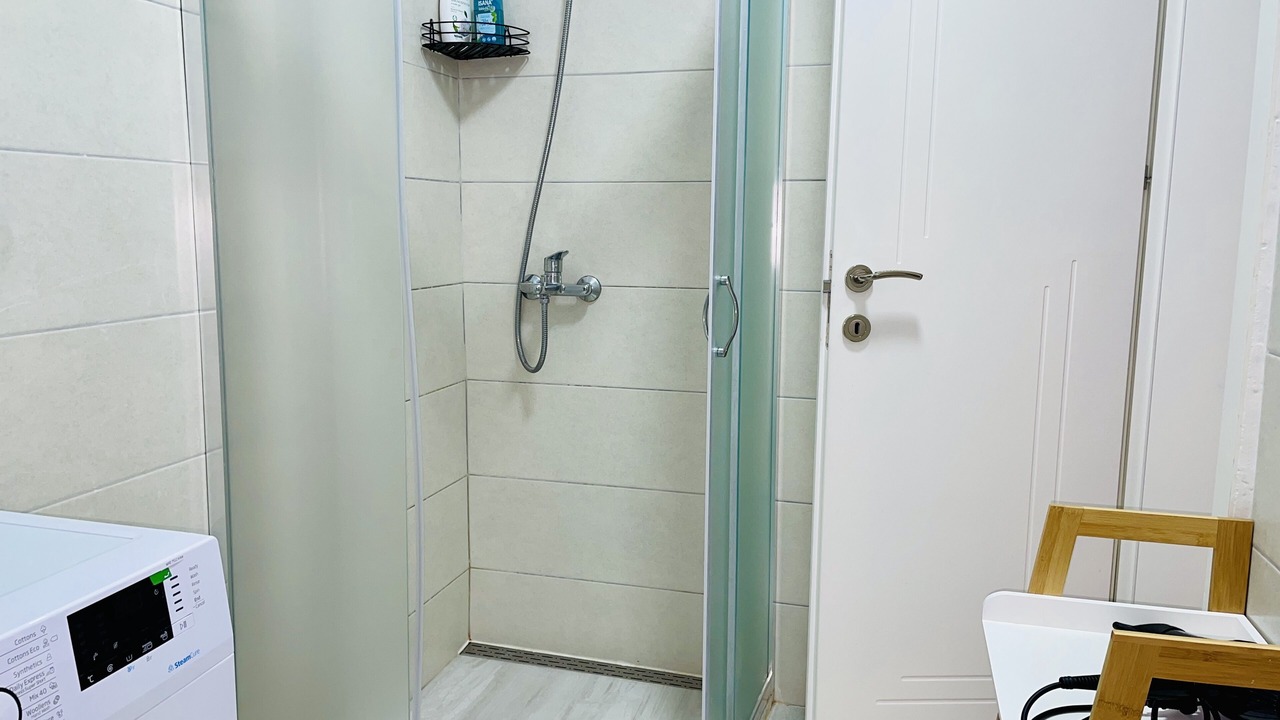 Photo of Bathroom in Divjake