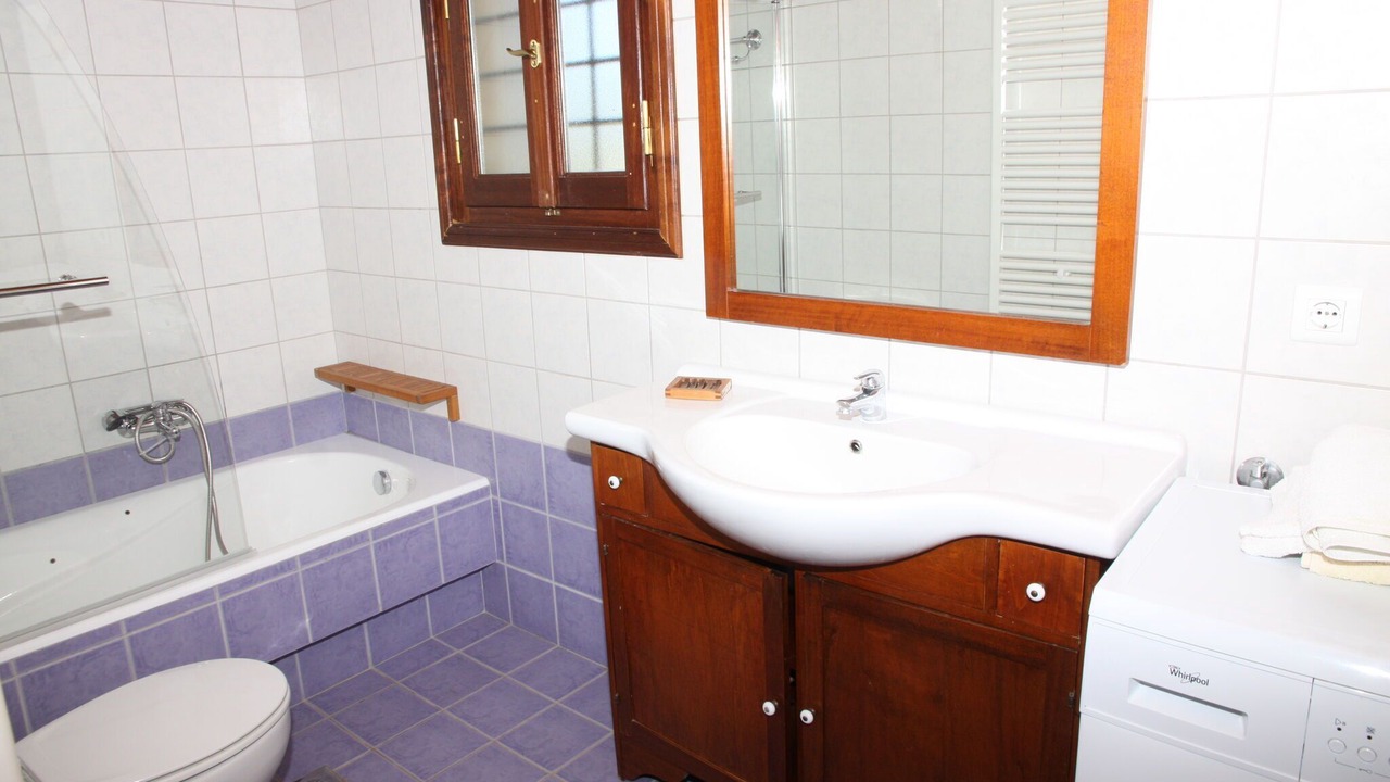 Photo of Bathroom in Atsipópoulon