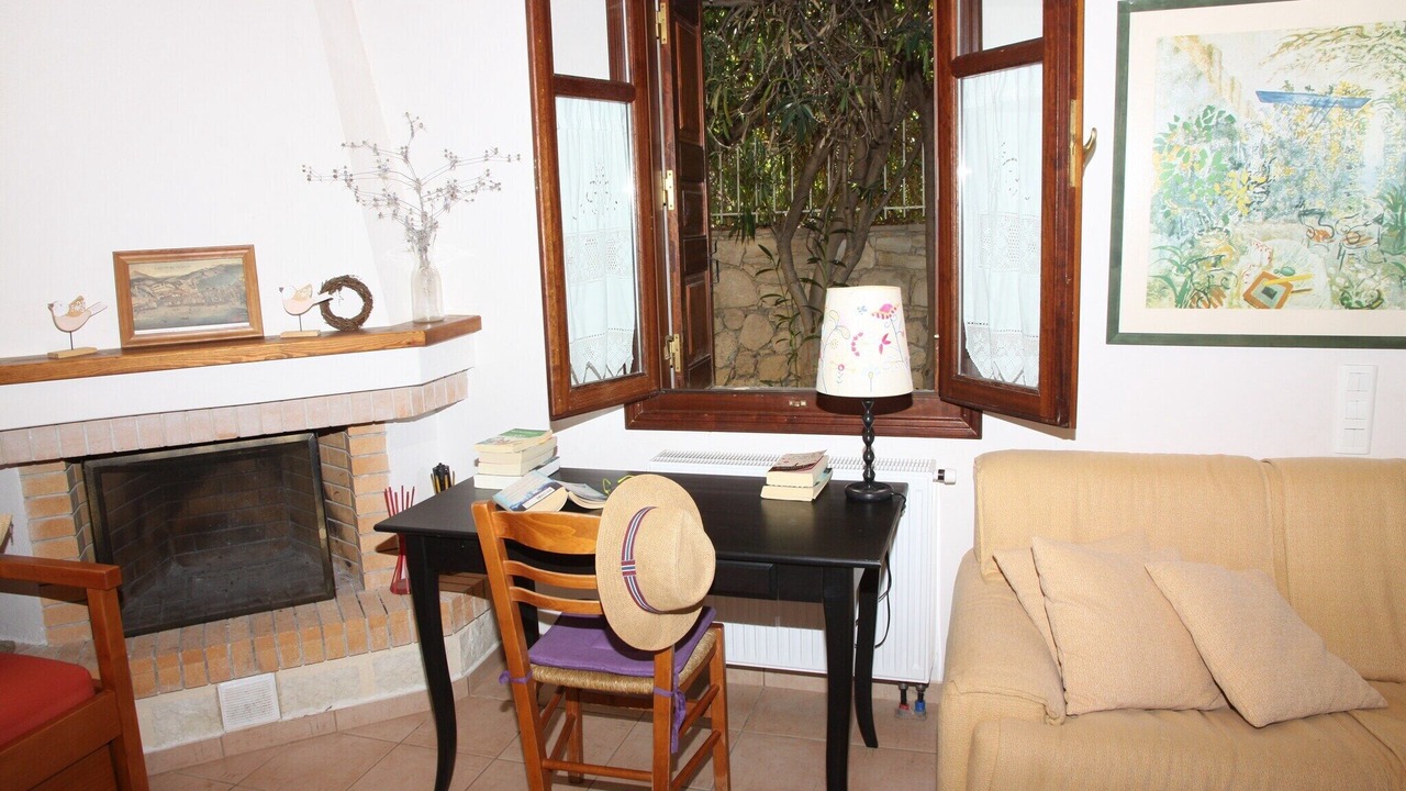 Photo of Livingroom in Atsipópoulon