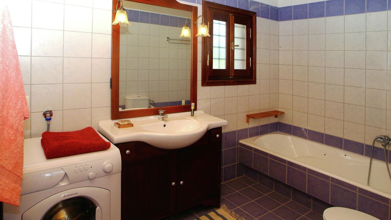 Photo of Bathroom in Atsipópoulon