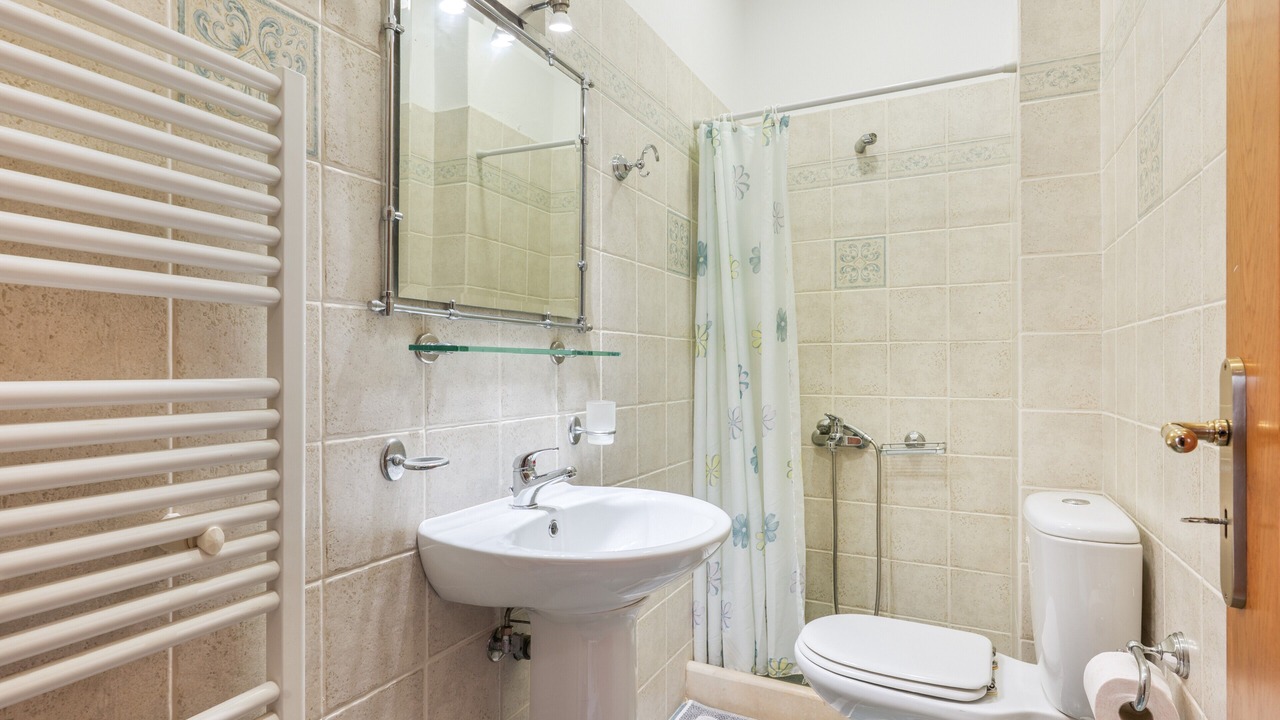 Photo of Bathroom in Monopari