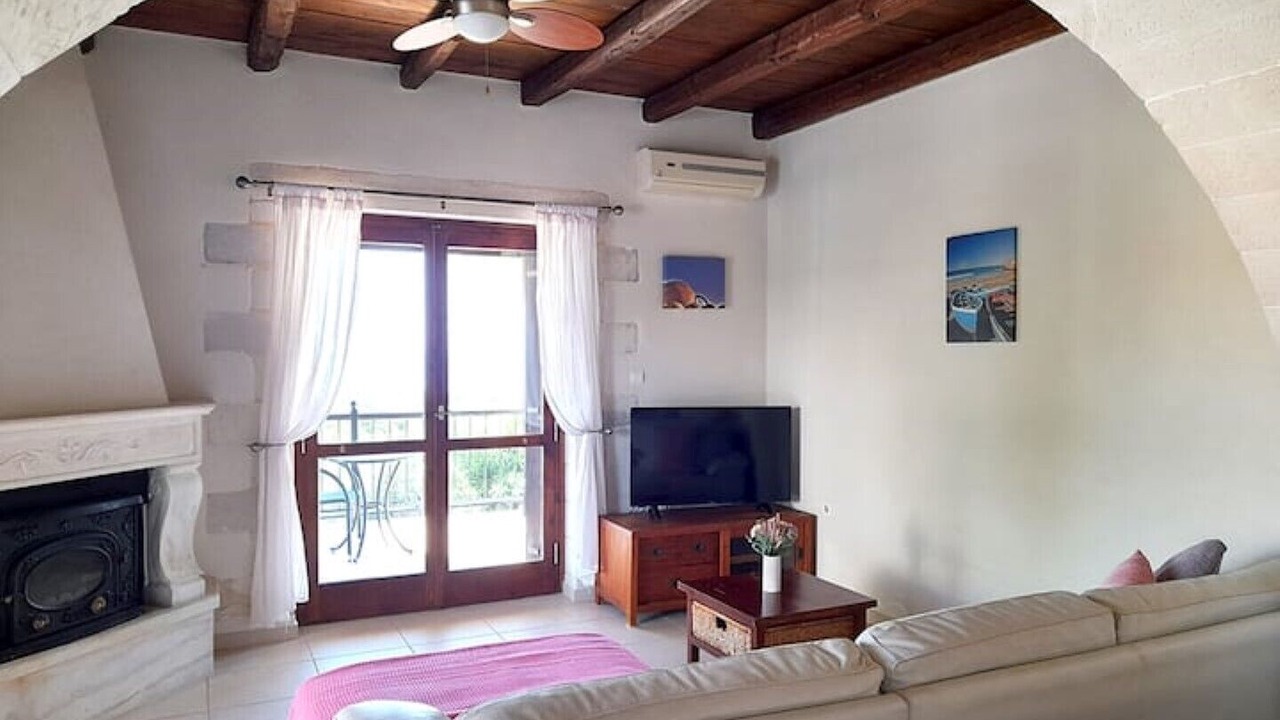 Photo of Livingroom in Plaka
