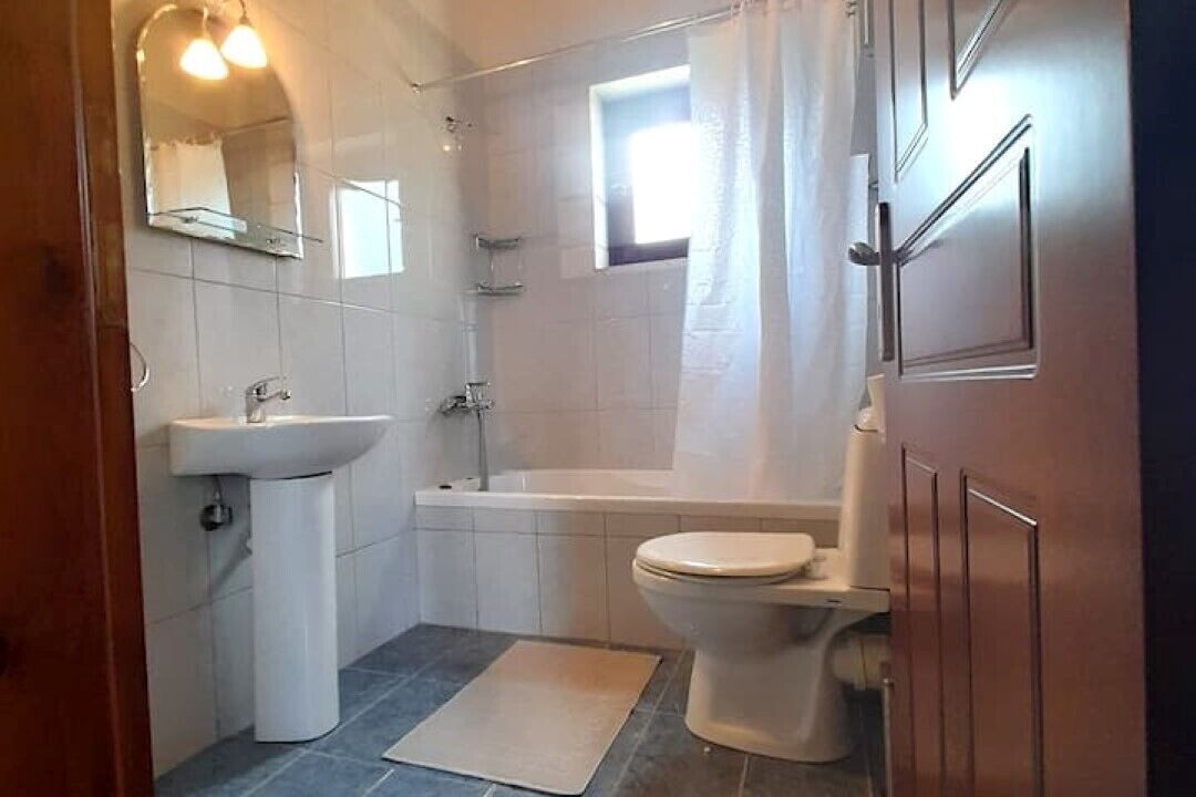Photo of Bathroom in Plaka