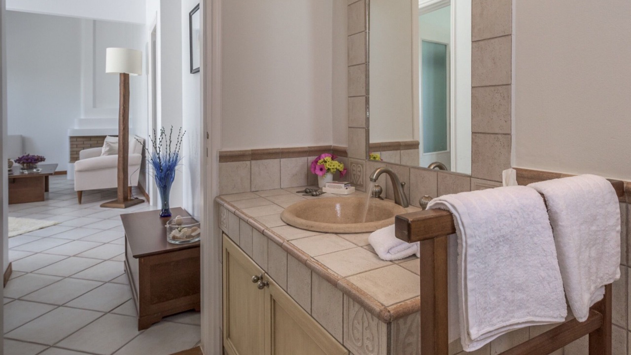 Photo of Bathroom in Plaka