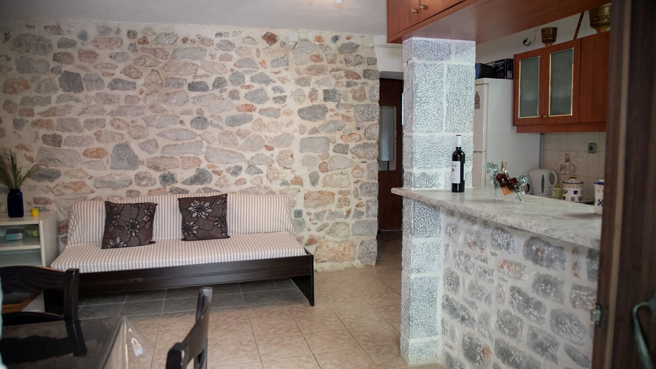 Photo of Livingroom in Charouda