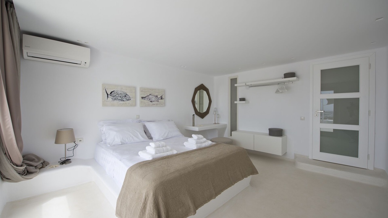 Photo of Bedroom in Tourlos