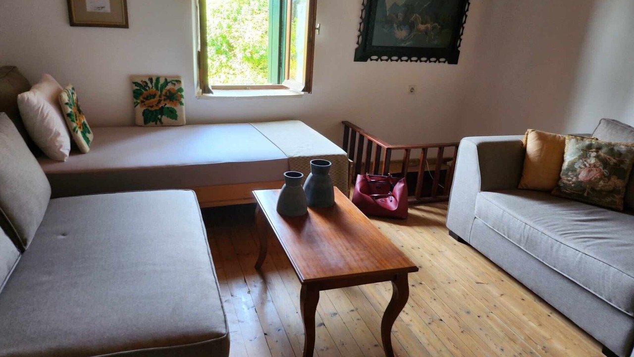 Photo of Livingroom in Alexandros