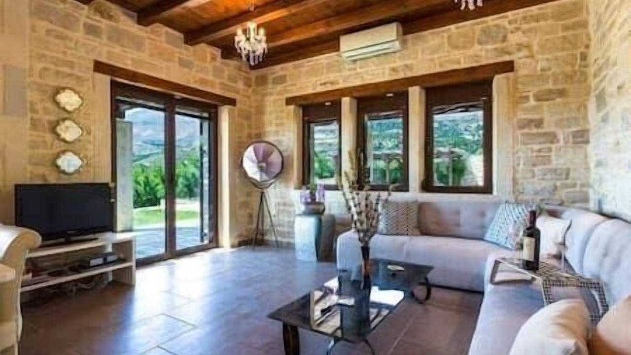 Photo of Livingroom in Lefkogeia